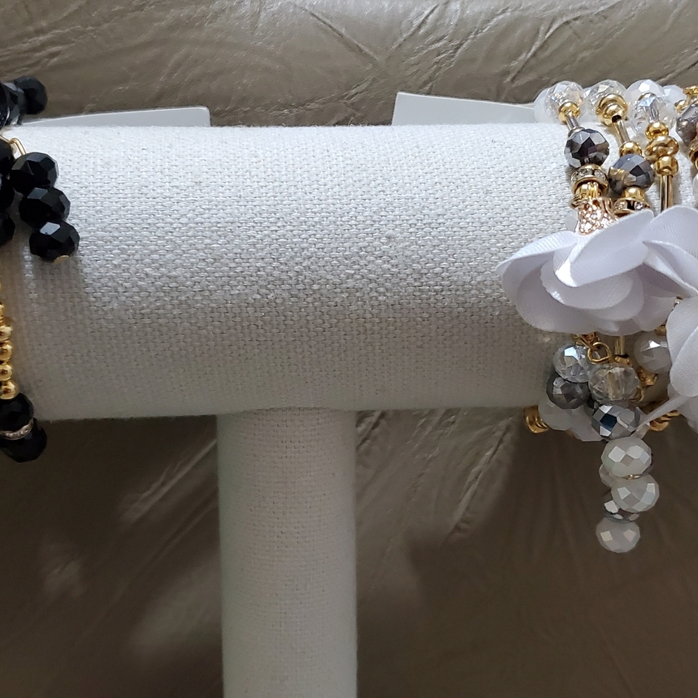 Bracelets - Picture 9 of 9